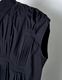 Cotton Bundled Tuck Dress / navy