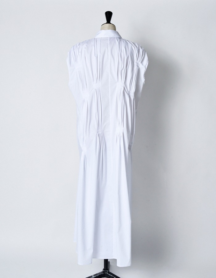 Cotton Bundled Tuck Dress / white
