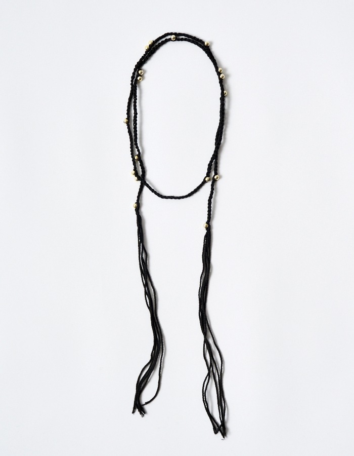 Bond Yarn Beads Choker / black
