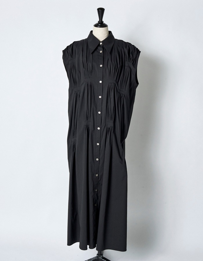 Cotton Bundled Tuck Dress / black