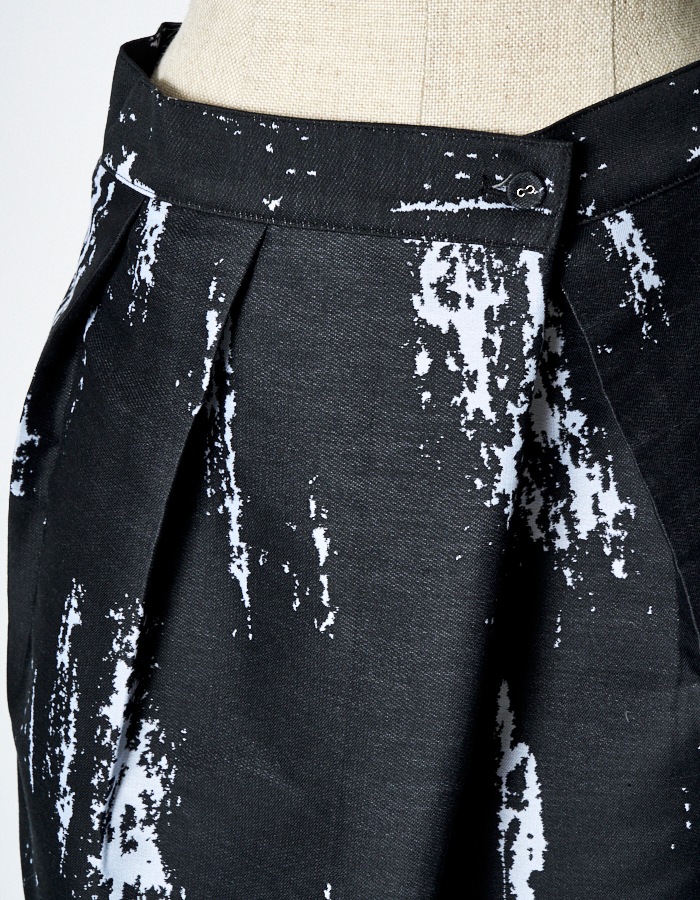 Woodpecker Jacquard Short Pants / black