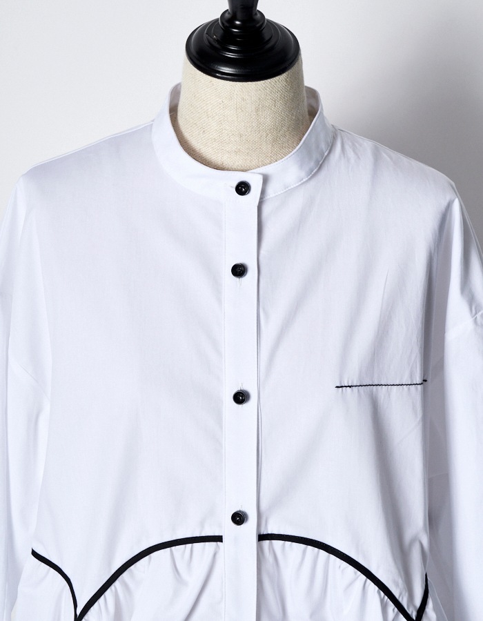 Piping Gathered Blouse / white