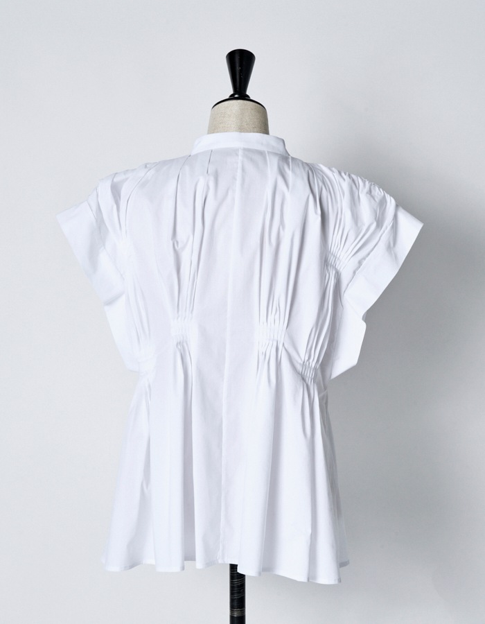 Cotton Bundled Tuck Blouse / white
