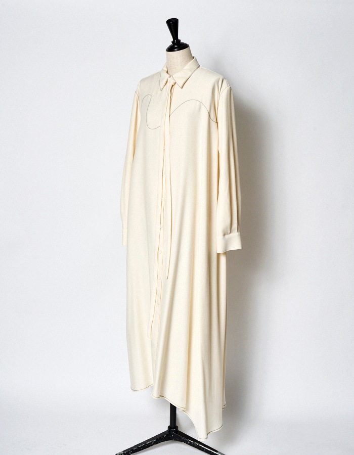 Art Stitch Shirt Dress / off white