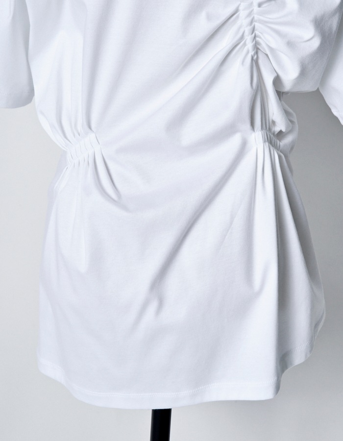 Bundled Tuck Cutsew Tops / white