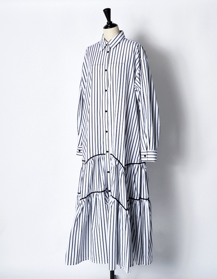 Stripe Piping Gathered Shirt Dress / black