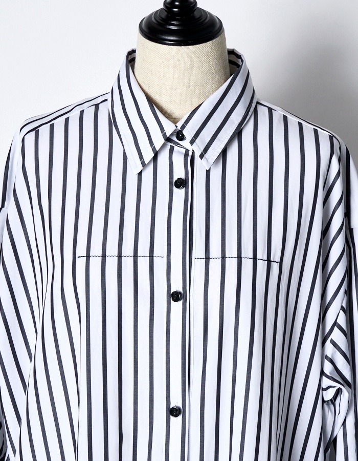 Stripe Piping Gathered Shirt Dress / black