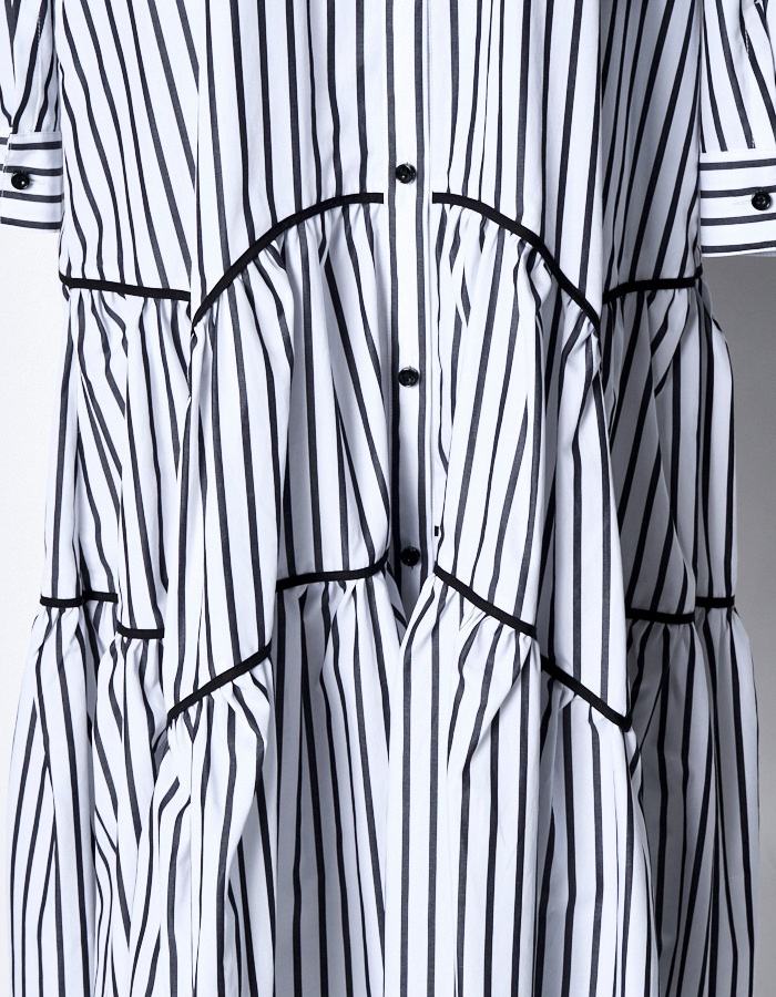 Stripe Piping Gathered Shirt Dress / black