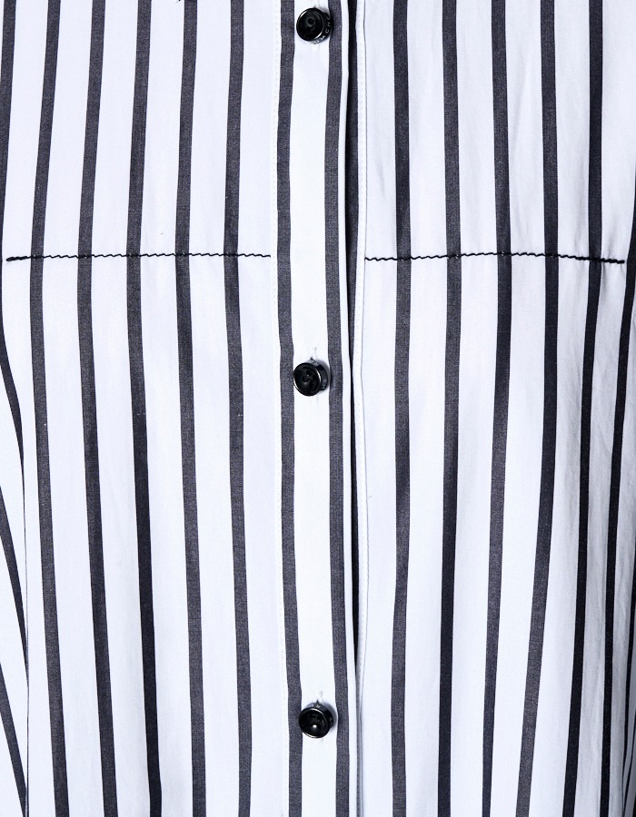 Stripe Piping Gathered Shirt Dress / black