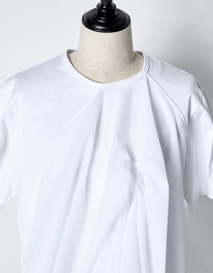 Tuck Chief Cutsew Tops / white