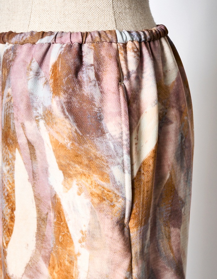 Wing Print Trousers / pink