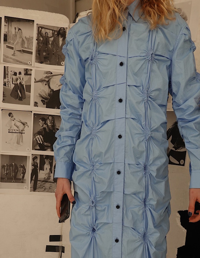 Smocking Shirt Dress / sax blue | DRESS | RUMCHE OFFICIAL ONLINE STORE