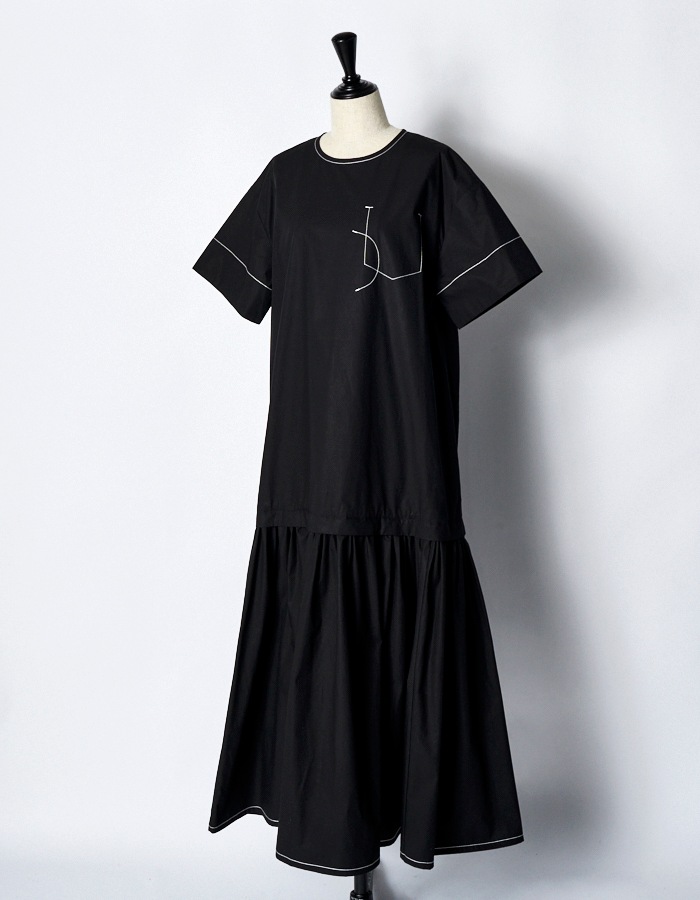 Stitch Gathered Typewriter Dress / black