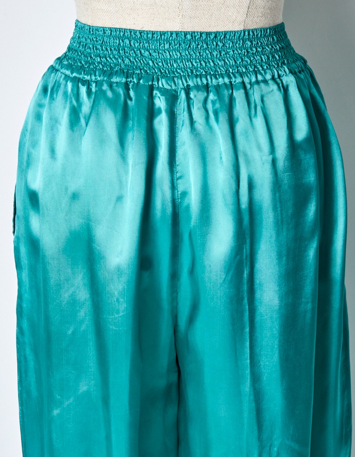 Tapa Pattern Embroidery Trousers / green