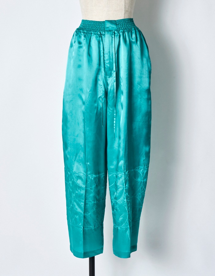 Tapa Pattern Embroidery Trousers / green