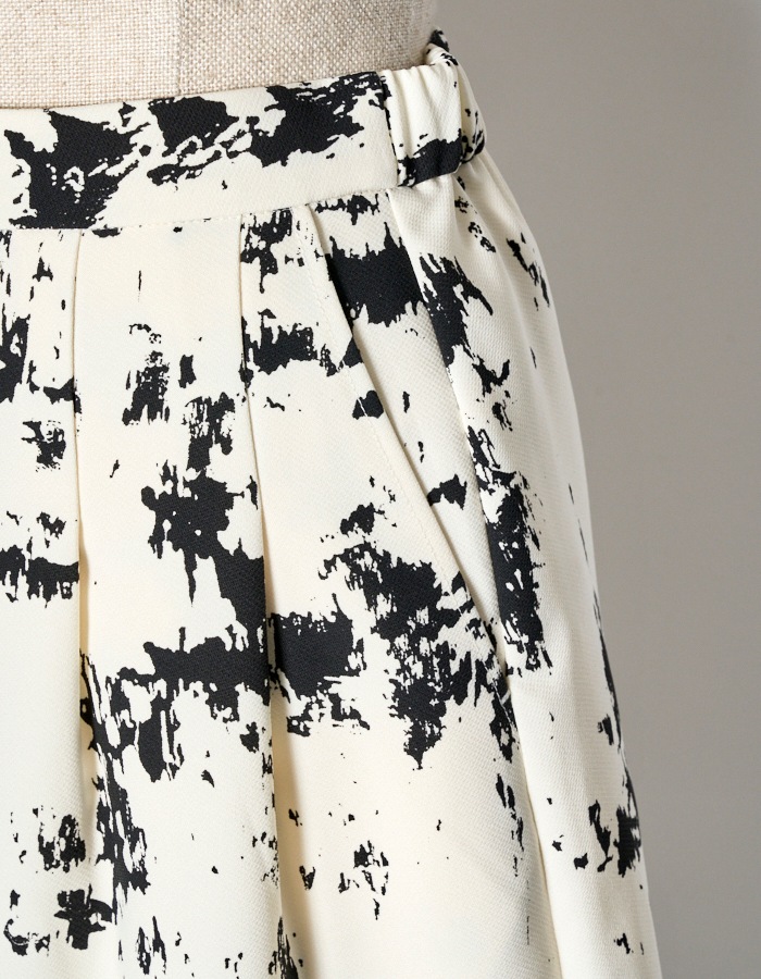 Abstract Paint Skirt / off white