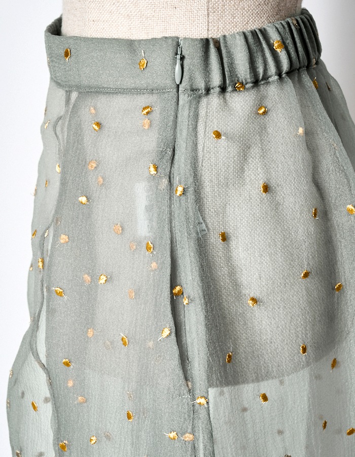 Dot Embroidery Sheer Skirt / light gray
