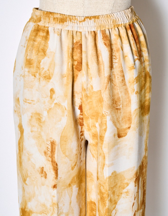 Earth Print Trousers / beige