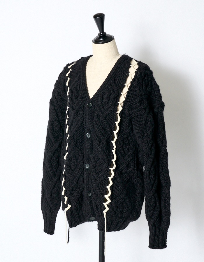 Deformation Cable Knit Cardigan / black