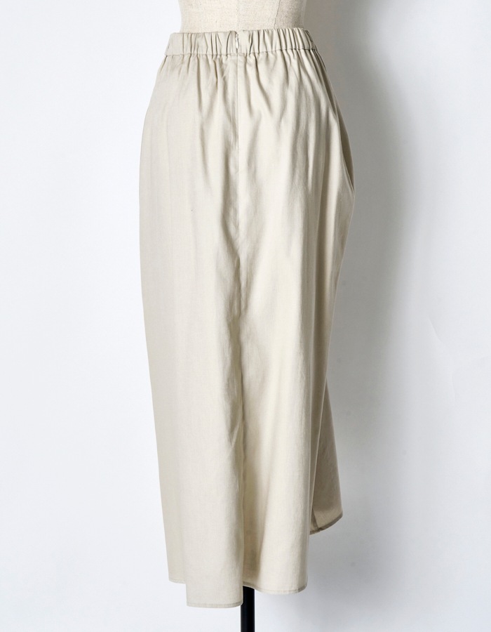 Layered Tuck Skirt / beige