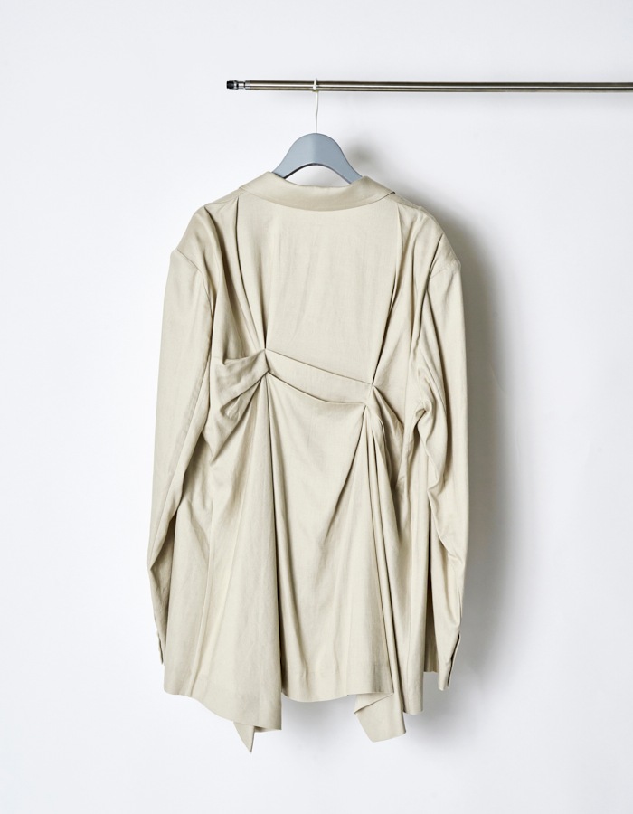 Layered Tuck Jacket / beige