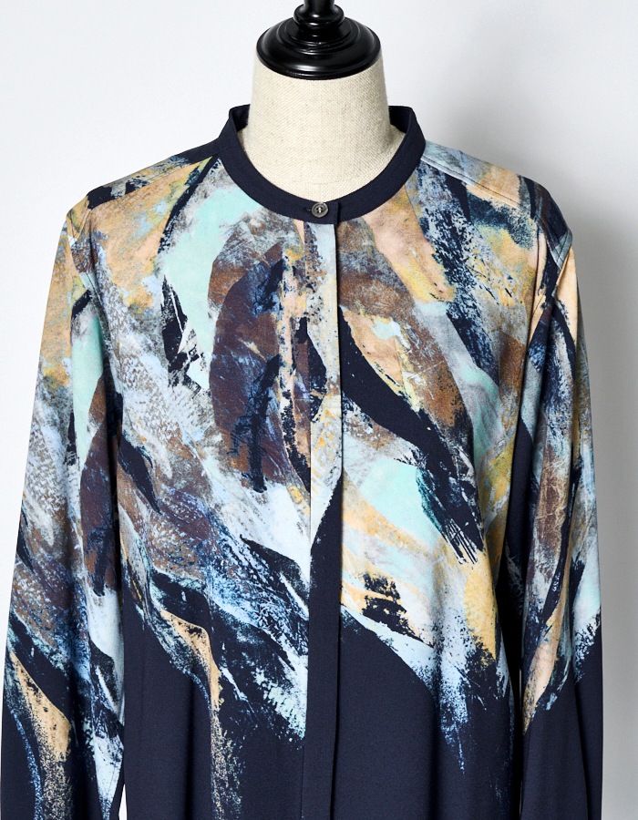 Wing Panel Print Shirt / navy
