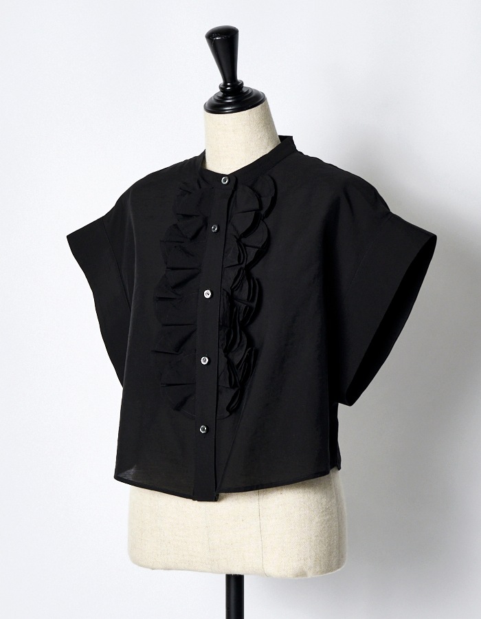 Half Moon Ruffle Short Blouse / black