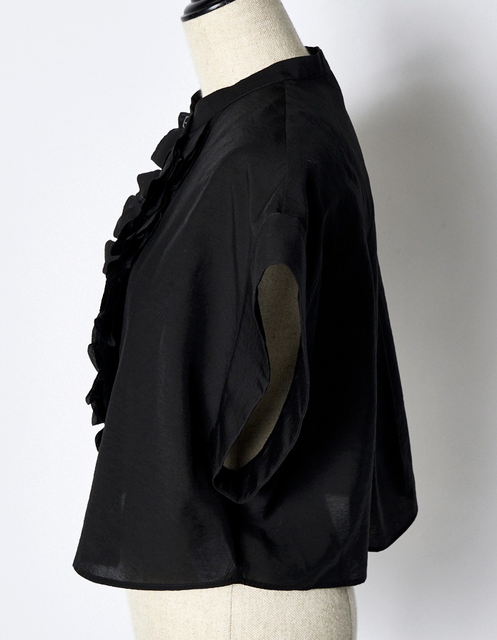 Half Moon Ruffle Short Blouse / black