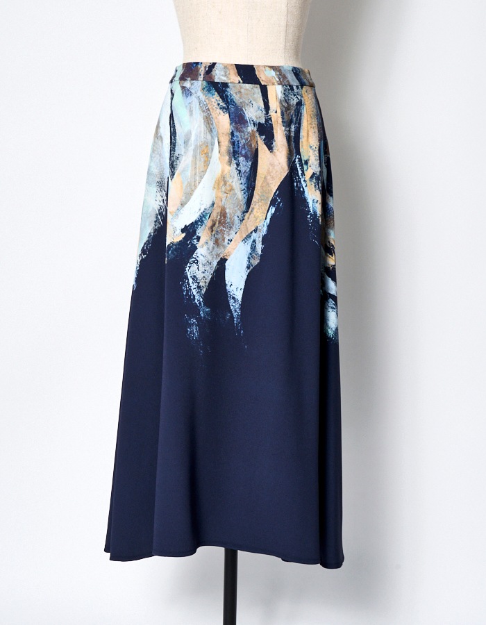Wing Panel Print Skirt / navy