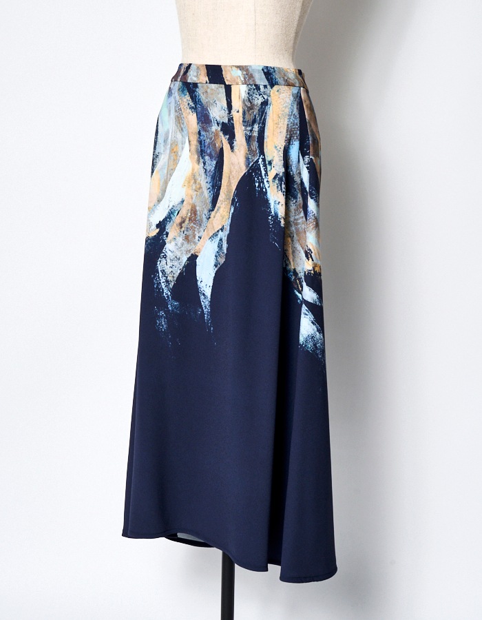 Wing Panel Print Skirt / navy