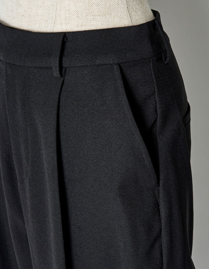 Curiosity Trousers / black