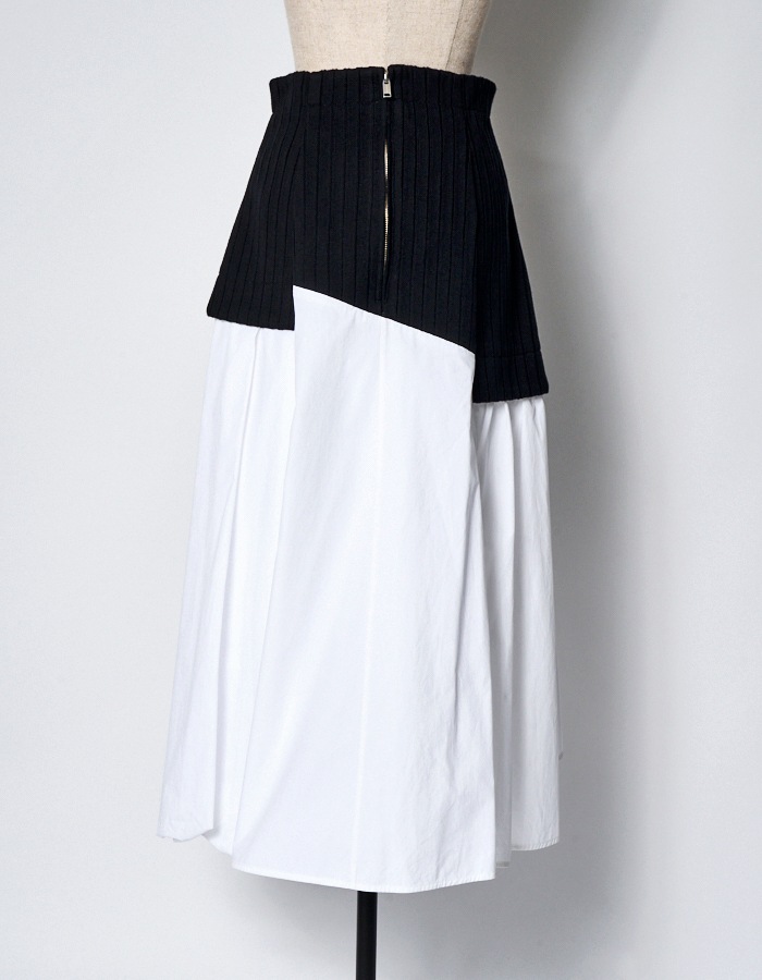 Knit Bonding Typewriter Skirt / white