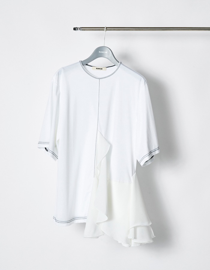 Moon Ruffle Cutsew Tops / white