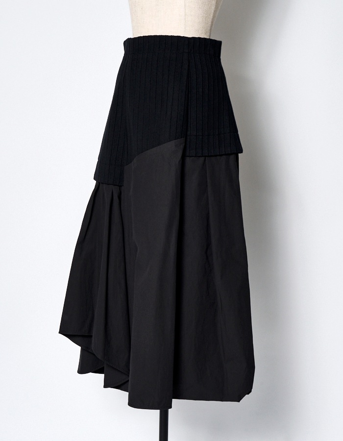 Knit Bonding Typewriter Skirt / black