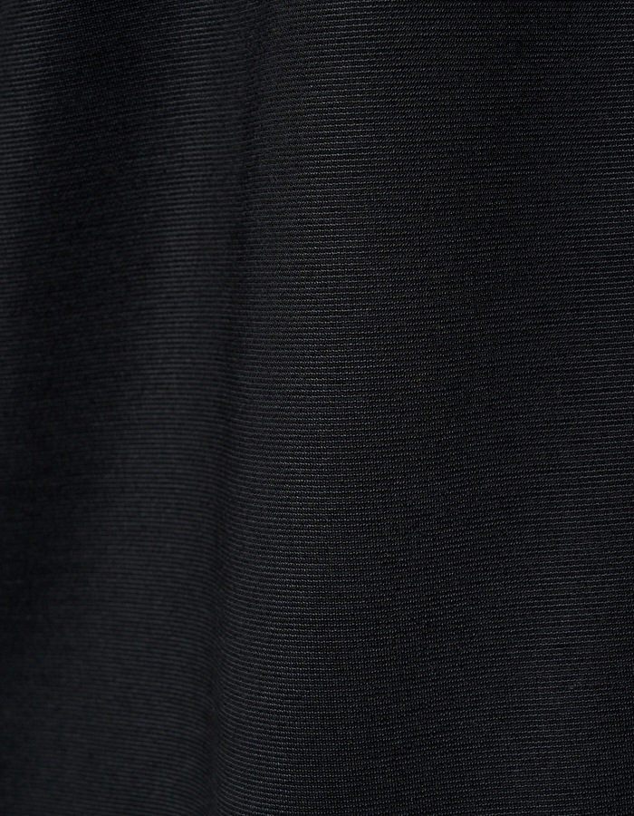 Moon Ruffle Cutsew Tops / black
