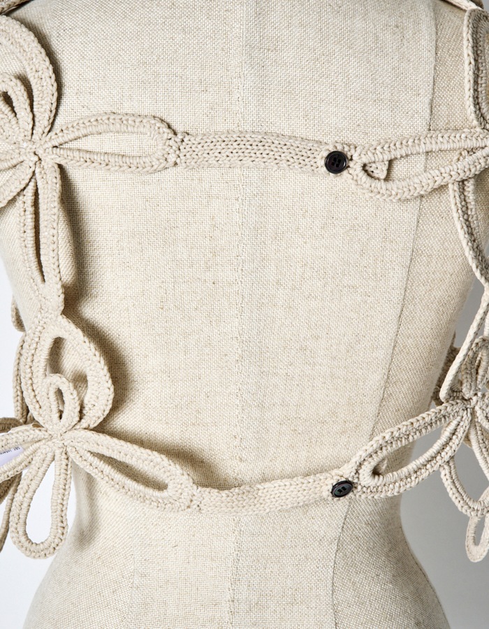 Flower Bond Yarn Harness / beige
