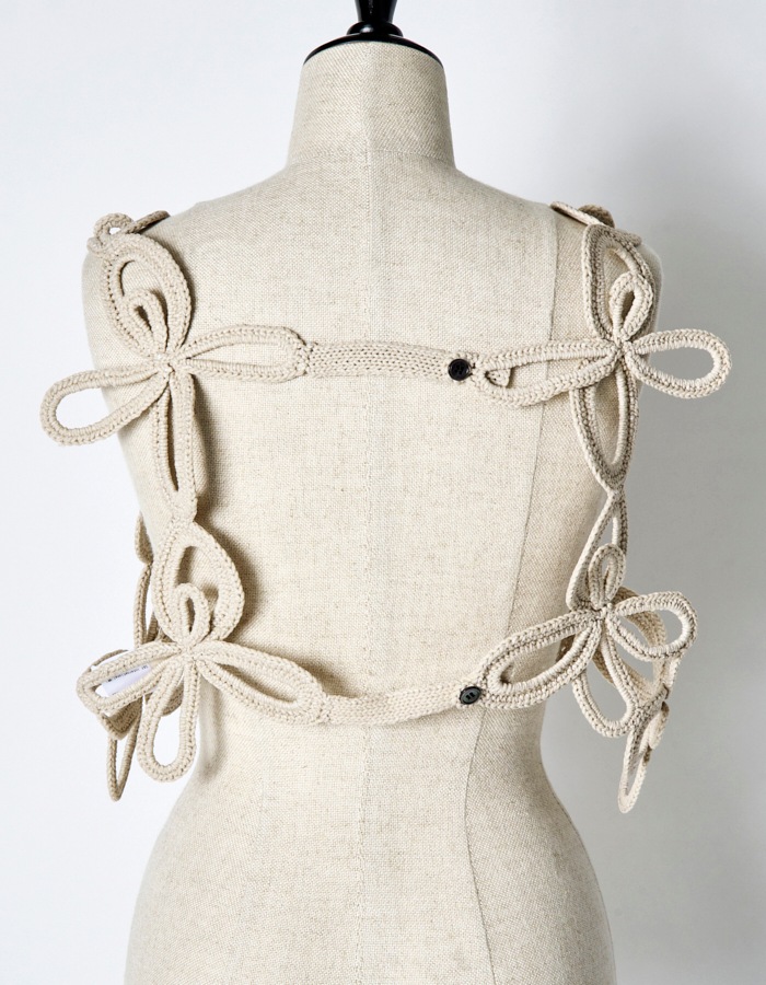 Flower Bond Yarn Harness / beige