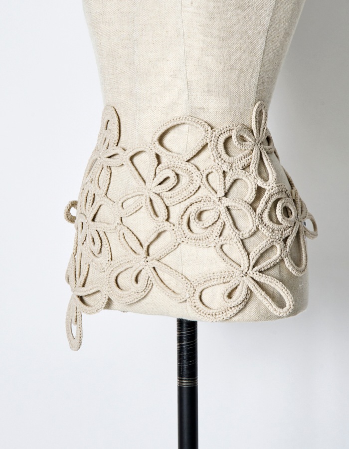 Flower Bond Yarn Belt / beige
