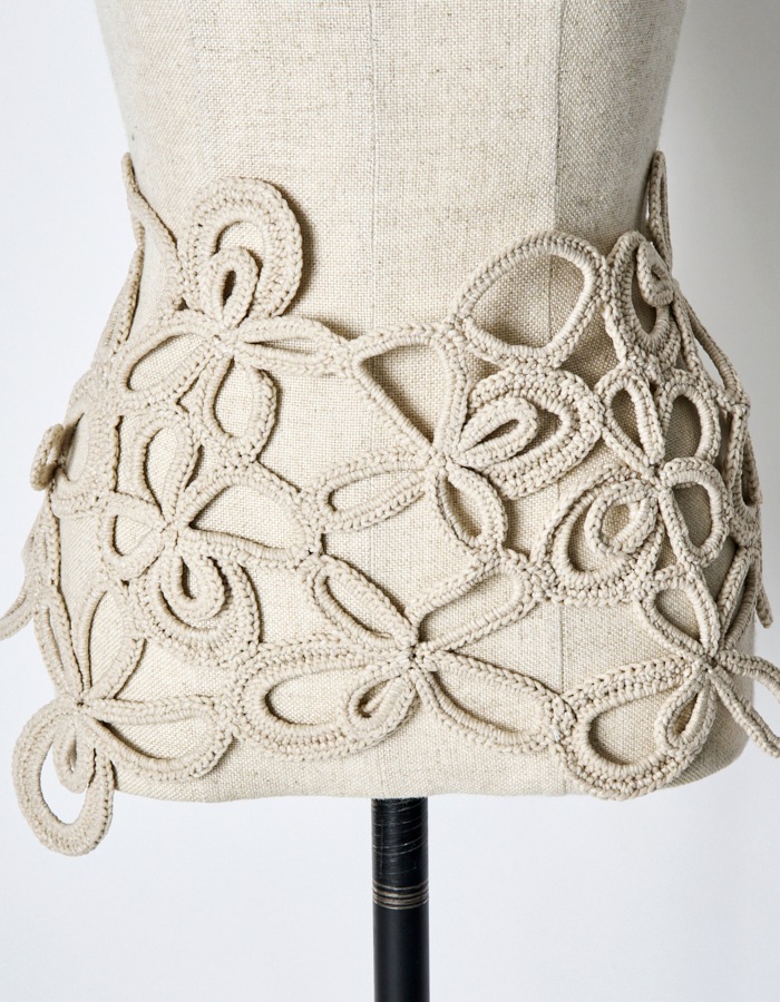 Flower Bond Yarn Belt / beige