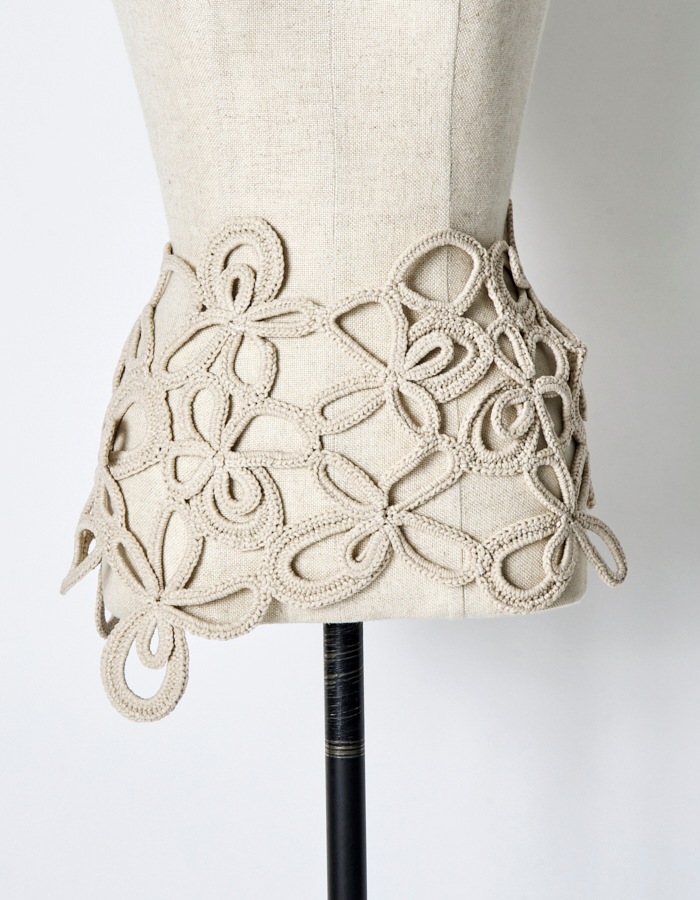 Flower Bond Yarn Belt / beige
