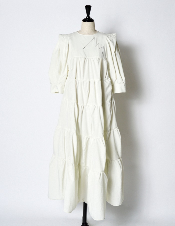 Stitch Gathered Dress / white