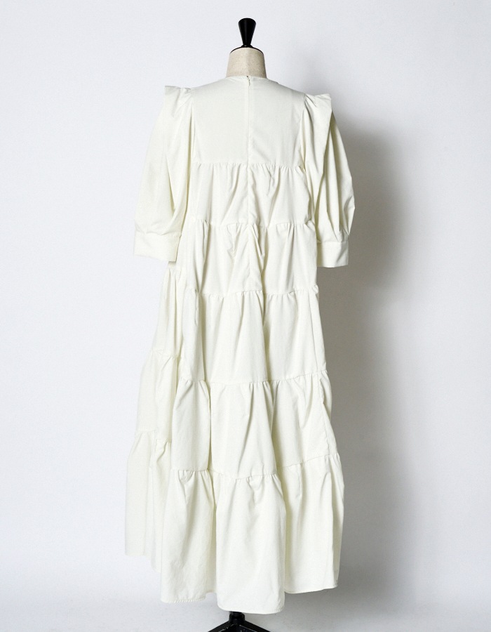 Stitch Gathered Dress / white