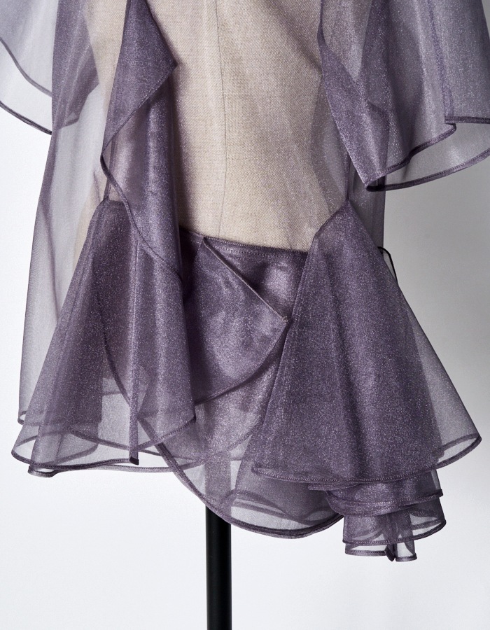 Moon Ruffle Sheer Tops / gray