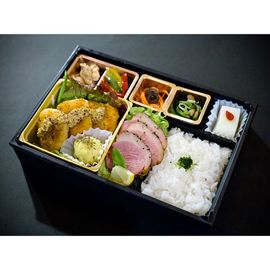 ＜店舗受取＞【至福の膳】香草チキン幕の内御膳