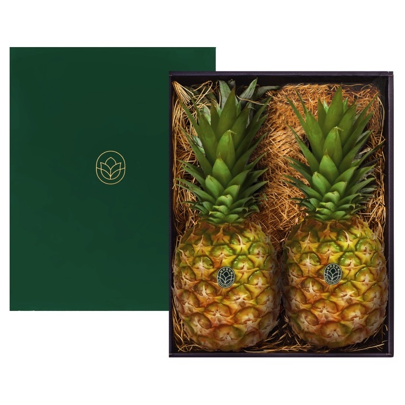 ［琉貿果実苑］沖縄県産　特選沖縄パイン２玉化粧箱　ＯＰ２