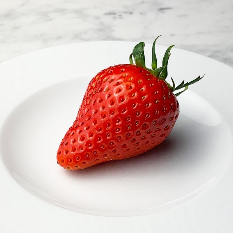 琉貿果実苑］特選 プレミアム綾美姫いちご化粧箱入 AS1.2 | ギフト,琉