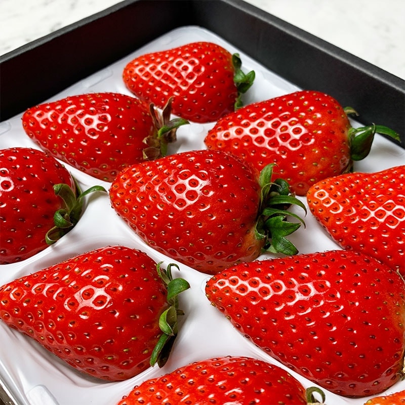 琉貿果実苑］特選 プレミアム綾美姫いちご化粧箱入 AS1.2 | ギフト,琉