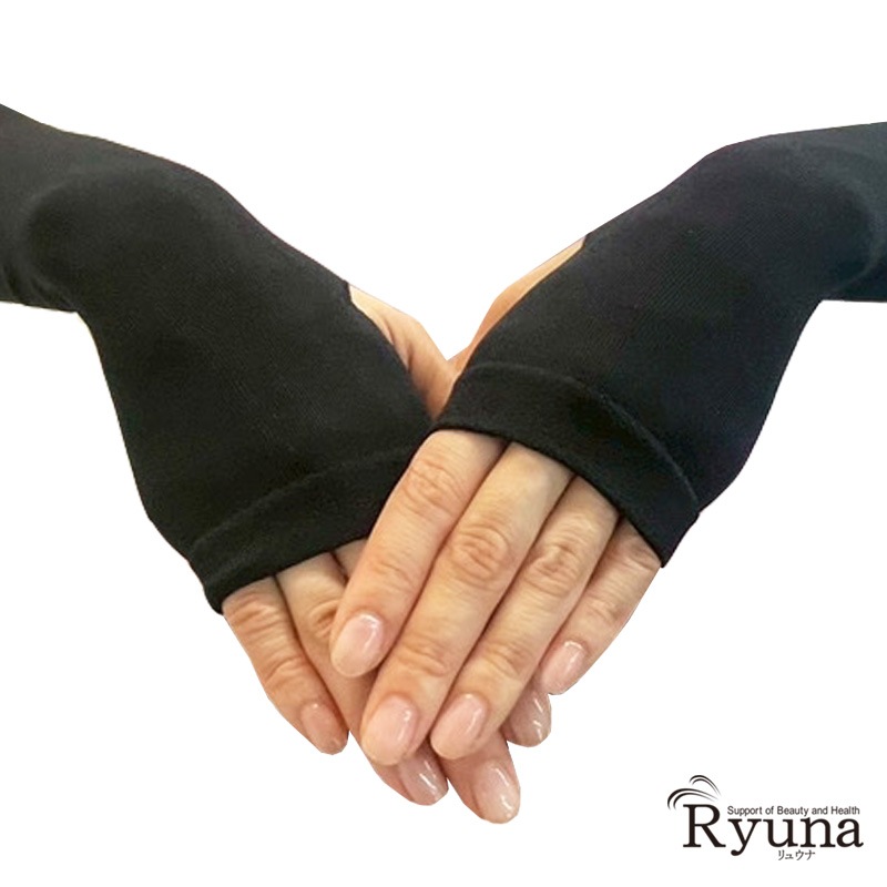 氷冷感　指穴あり　アームカバー　ブラック　黒　ホワイト　白　日本製　接触冷感　涼感持続　フリーサイズ　 熱中症対策 　 日焼け防止　UV対策　旅行　消臭　吸汗速乾　吸水速乾　SCL06-SS