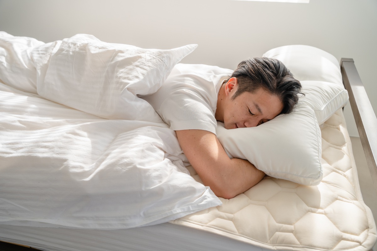 敷パッド　ラジウム鉱石　SLEEP HEXAGON　低放射線ホルミシス　ホルミシス効果　ガン治療補助　痛み　腰痛　緩和　日本製