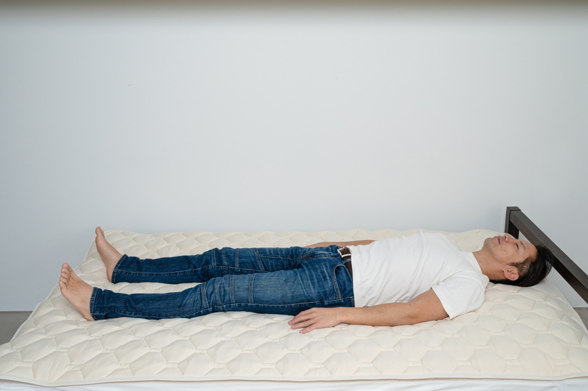 敷パッド　ラジウム鉱石　SLEEP HEXAGON　低放射線ホルミシス　ホルミシス効果　ガン治療補助　痛み　腰痛　緩和　日本製